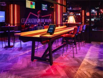 Shuffleboard interactif